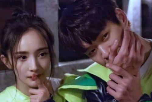 吃瓜恋情曝光图片,吃瓜恋情曝光，甜蜜瞬间引网友热议